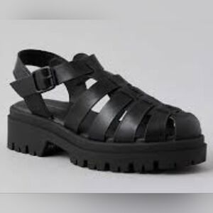 American Eagle Black Fisherman Strappy Edgy Platform Sandals